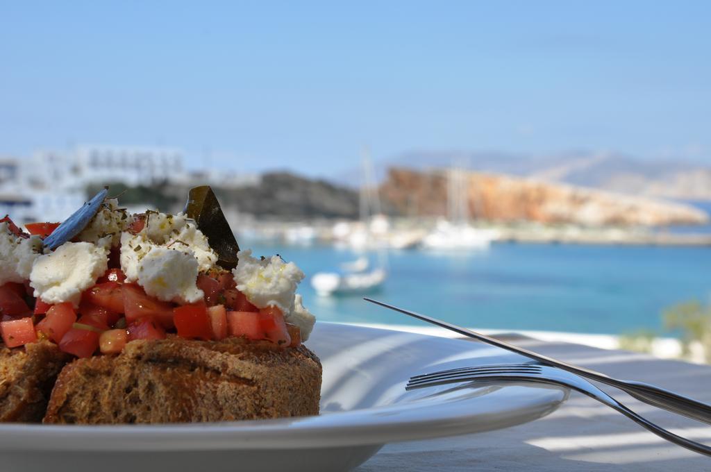 Greek food hotels. Folegandros hotel. Beach hotels cycladic islands. Booking folegandros.