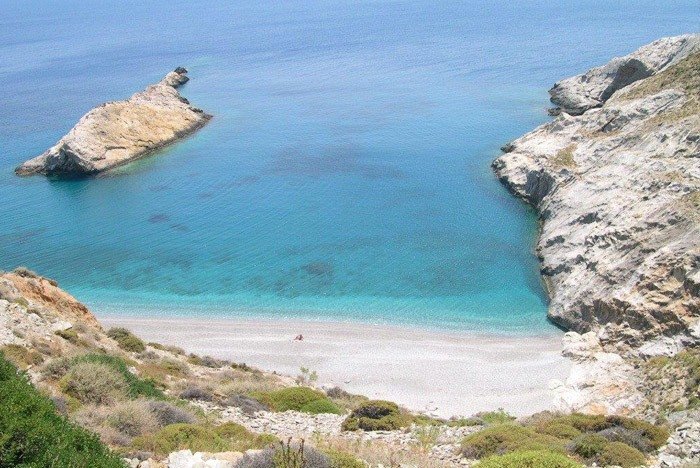 Folegandros booking. Best beaches cyclades. Sea view hotels folegandros.