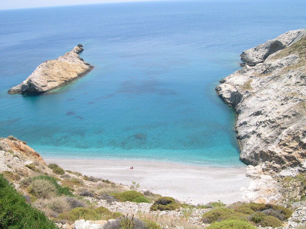 Folegandros beaches in cyclades. Hotels folegandros booking. Boutique hotels greece.