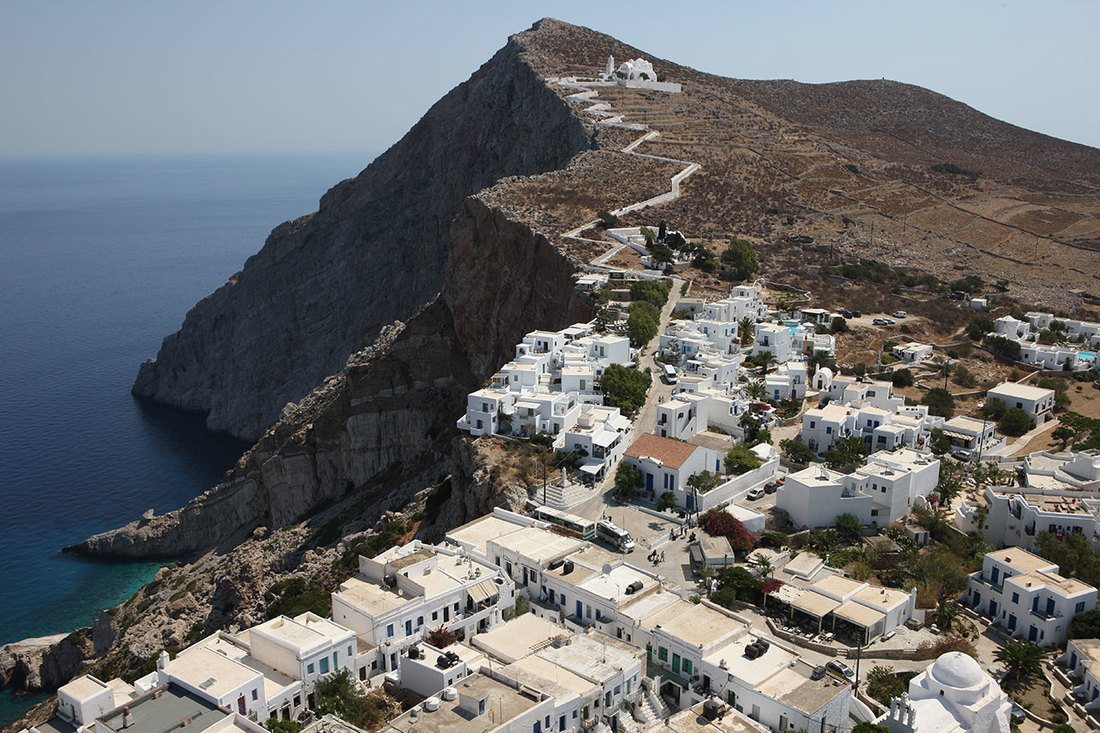 Hotels folegandros. Greek islands holidays. Activities folegandros.