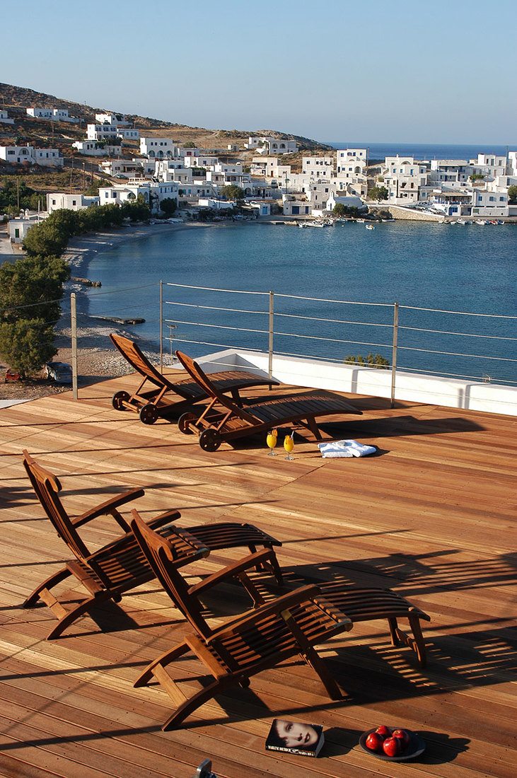 Folegandros booking. Best greek islands beach hotels. Folegandros booking