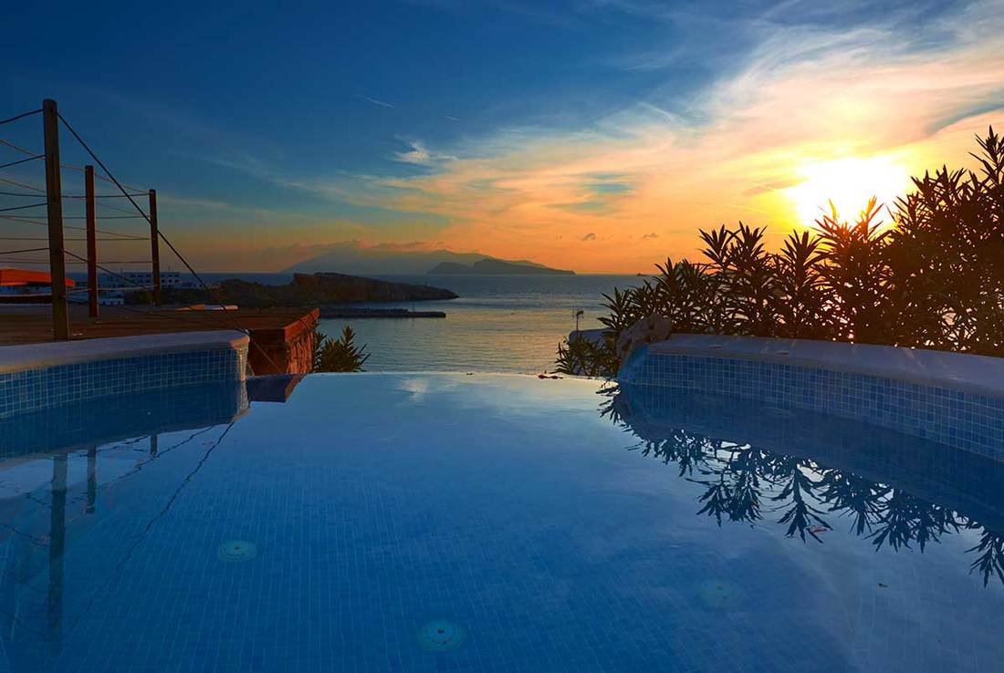 Folegandros booking. hotels in greek islands. Folegandros cyclades islands.
